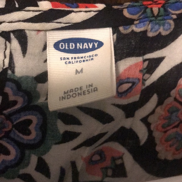 Aztec Designed Light & Airy Blouse - Picture 2 of 7